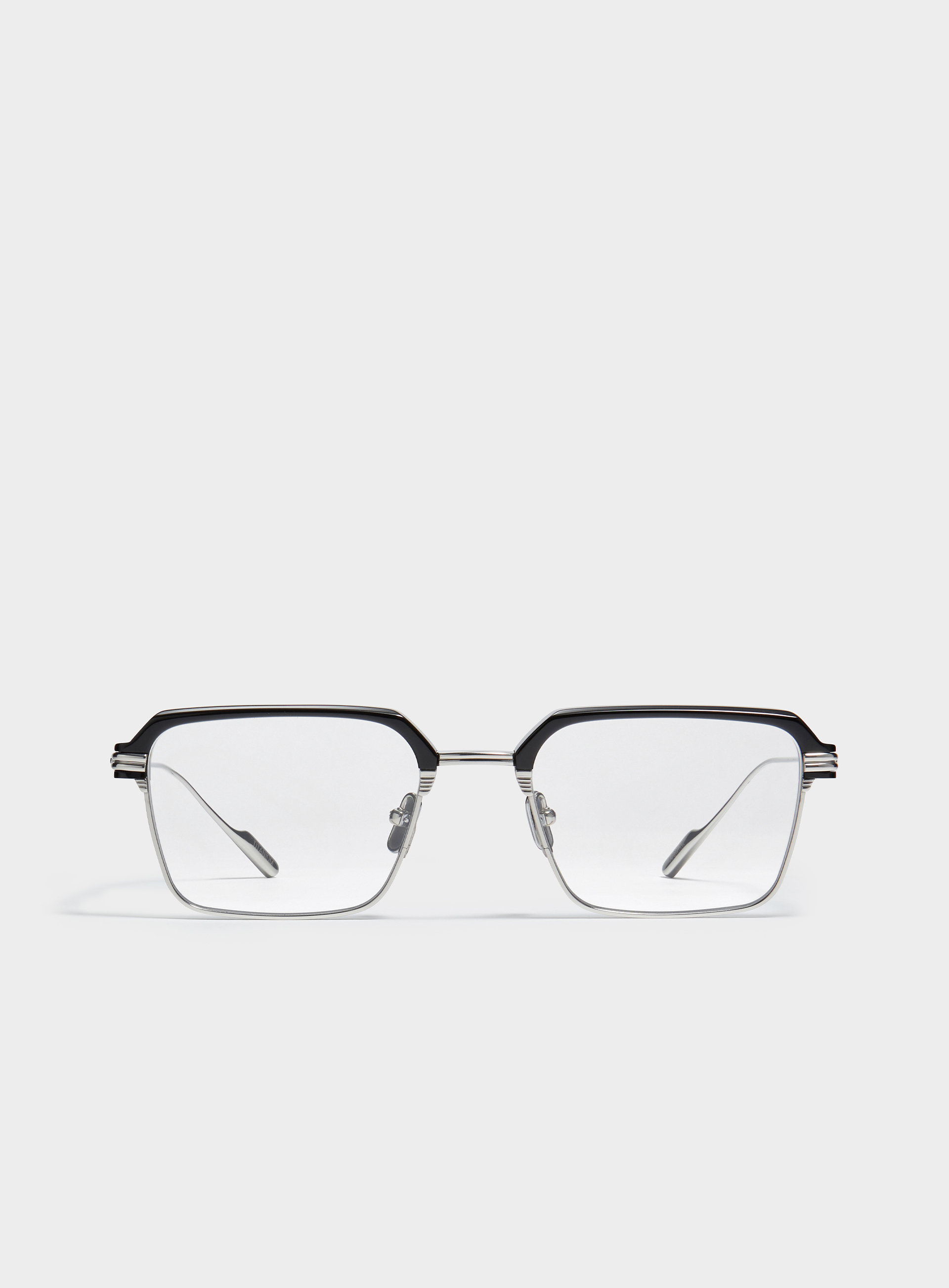 Look.YK 01