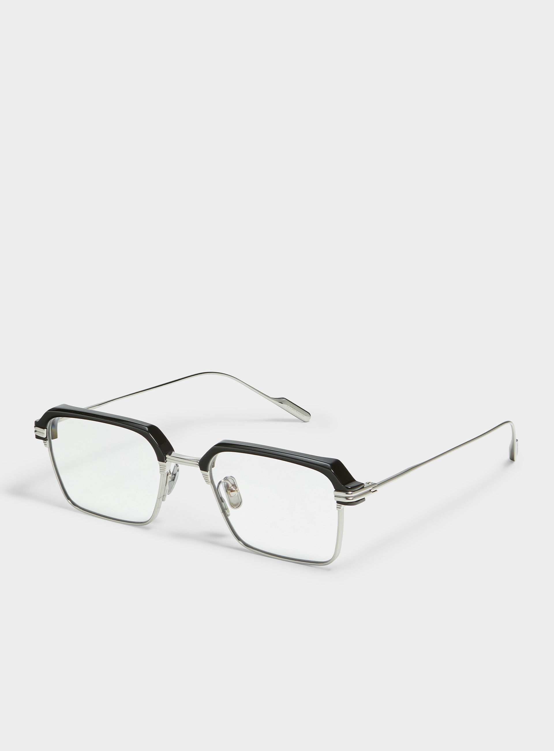 Look.YK 01