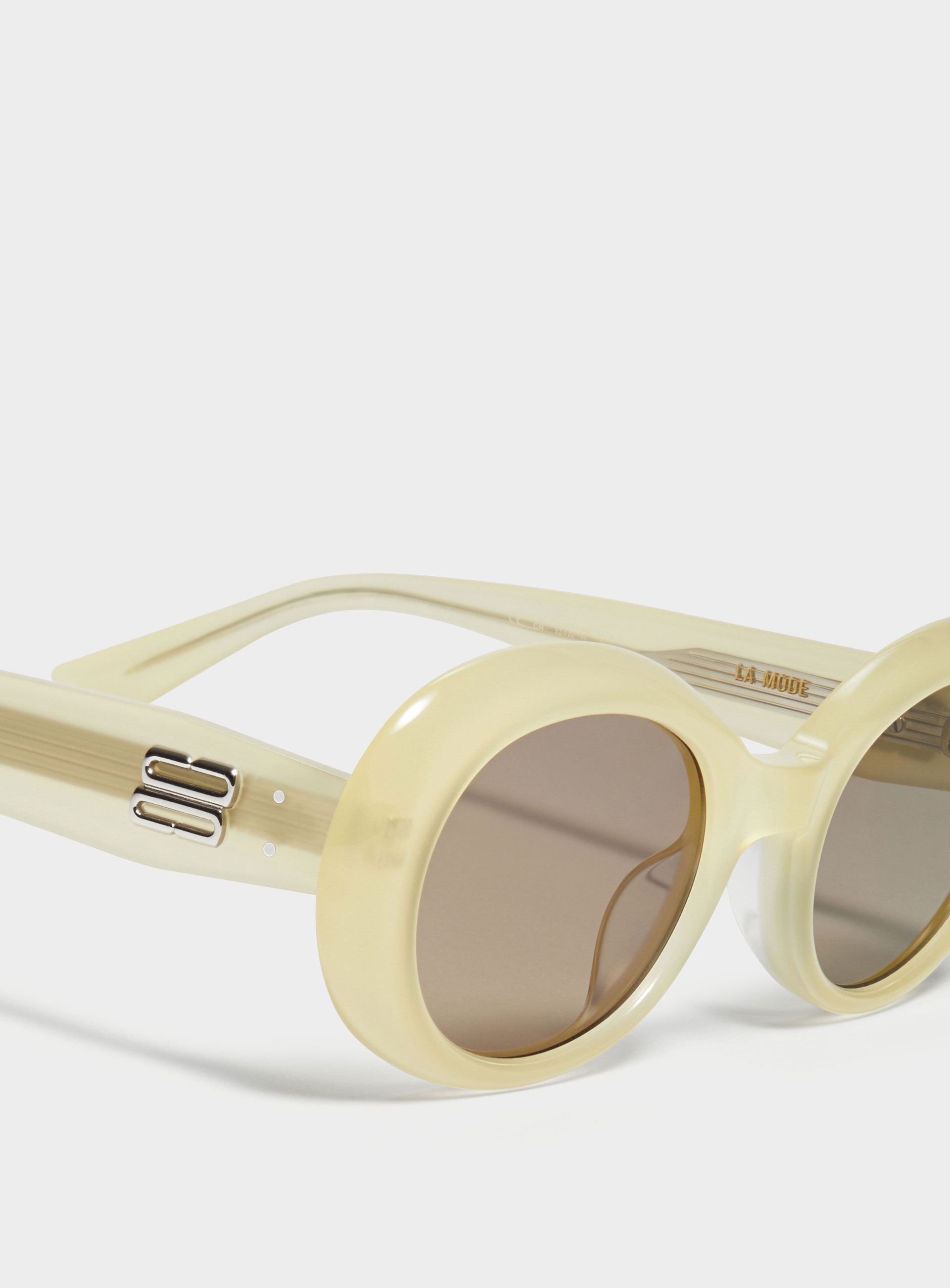 La Mode YC8