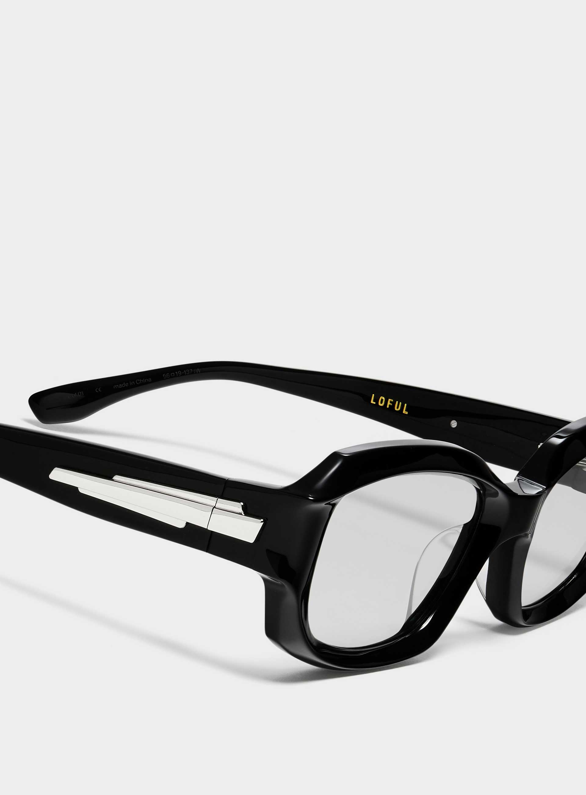 Loful 01